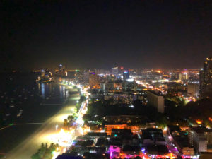 ヒルトンパタヤの絶景ルーフトップバー「HORIZON」がコスパ良すぎ